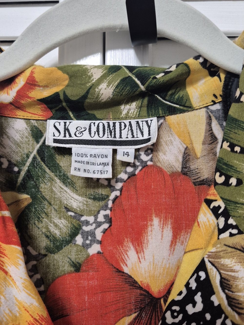 SK & Company Tropical Floral Button-Up Shirt Rayon Size 14 - Picture 3 of 10